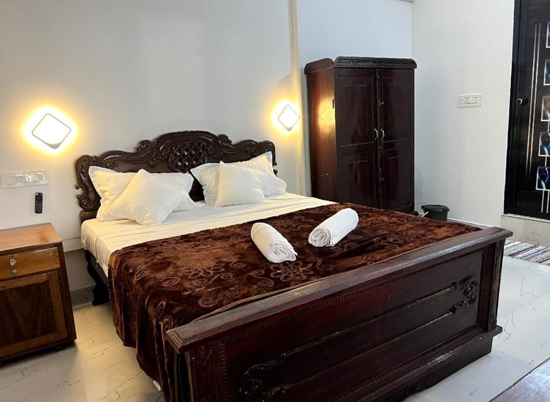 Marari Blue Whale Beach House Alappuzha Exteriör bild