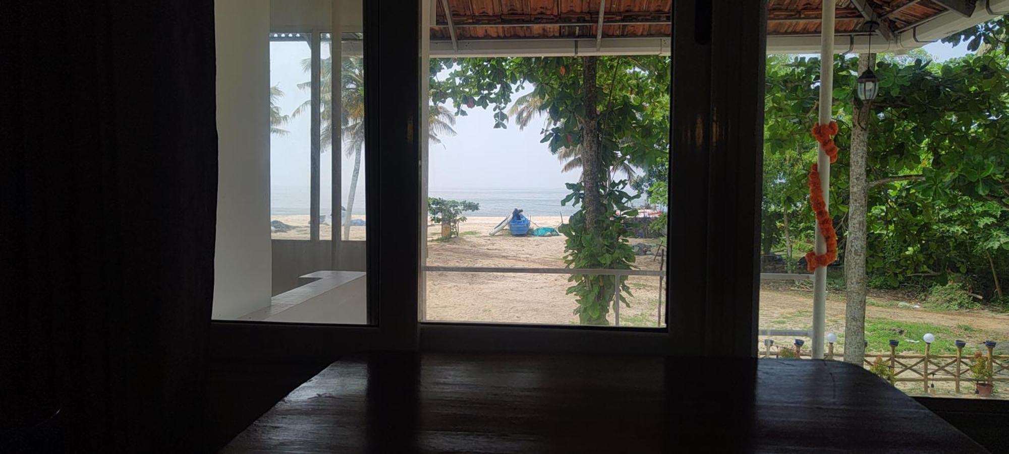 Marari Blue Whale Beach House Alappuzha Exteriör bild