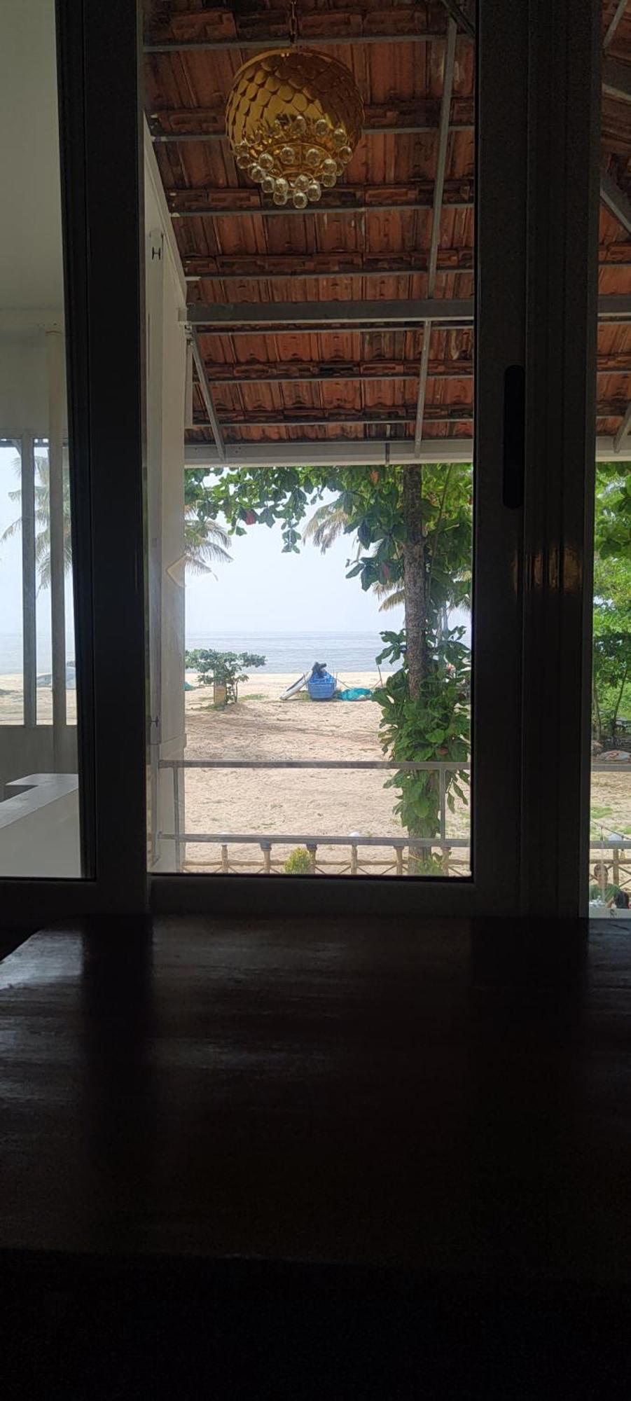 Marari Blue Whale Beach House Alappuzha Exteriör bild