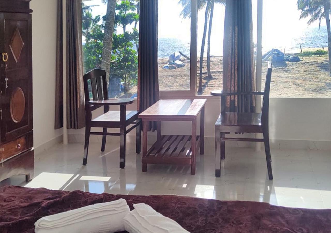 Marari Blue Whale Beach House Alappuzha Exteriör bild