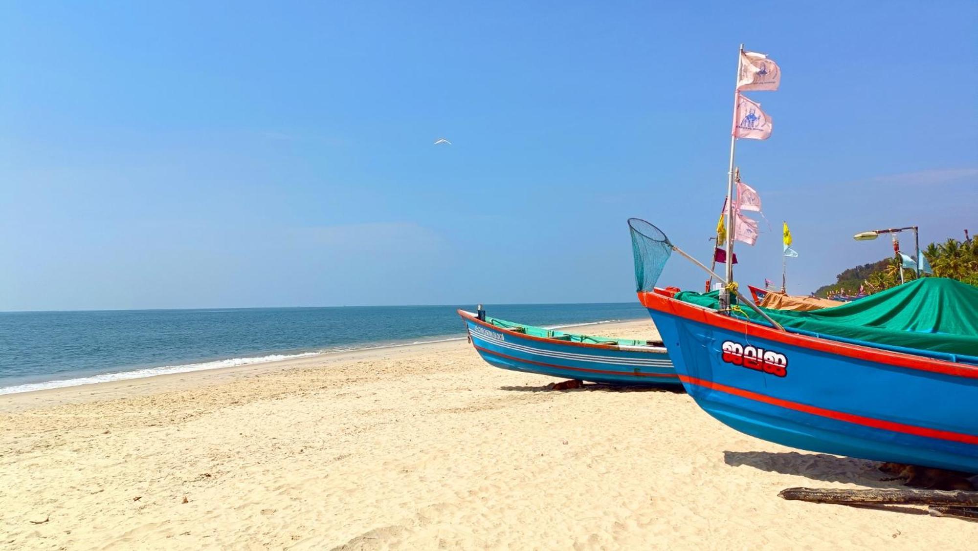 Marari Blue Whale Beach House Alappuzha Exteriör bild